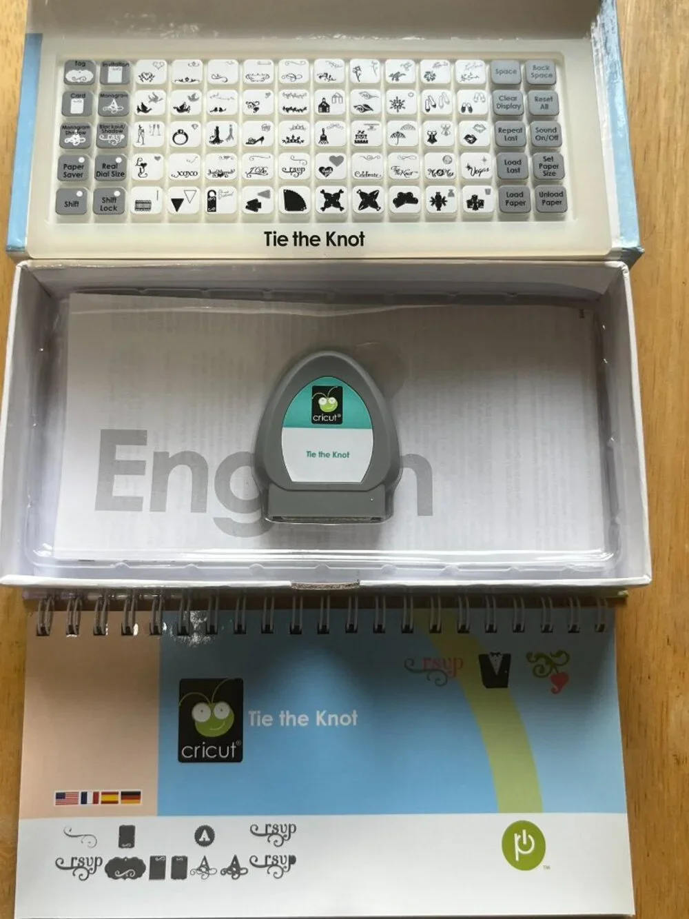 Cricut Tie The Knot Wedding Cartridge w Overlay, Booklet and Box Complete Set